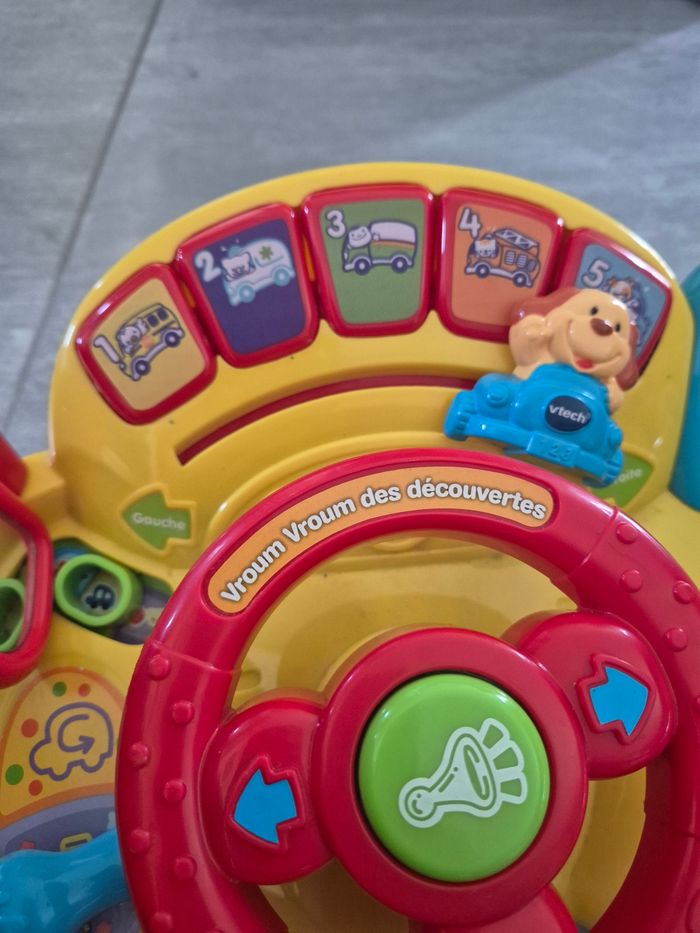 Vroum vroum des découvertes de VTech - photo numéro 2