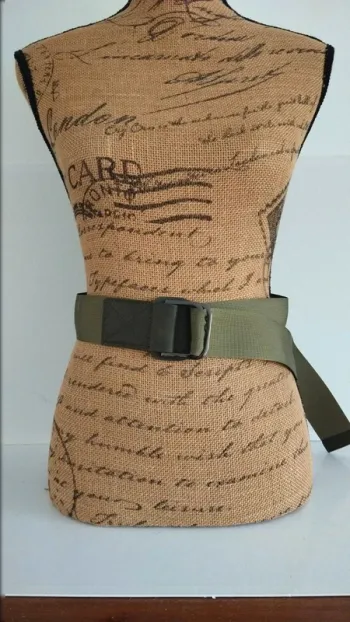 Ceinture verte kaki ajustable