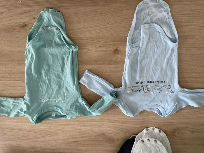 Lot de 2bodys bébé garçon 3 mois