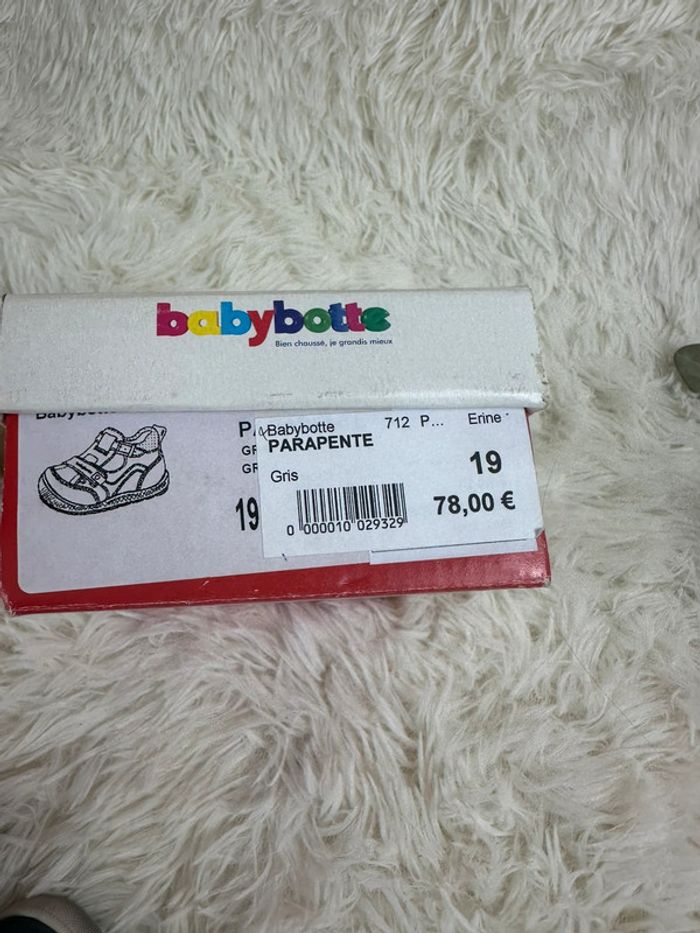Paire de chaussures Babybotte taille 19 - photo numéro 8