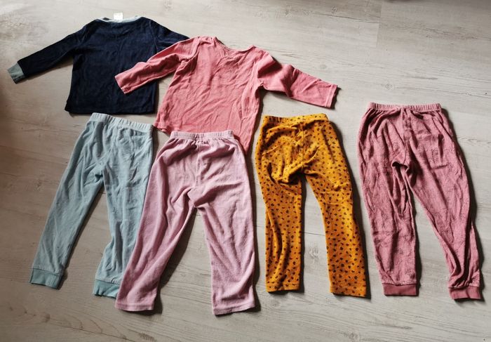 Lot pyjama 4 ans - photo numéro 2