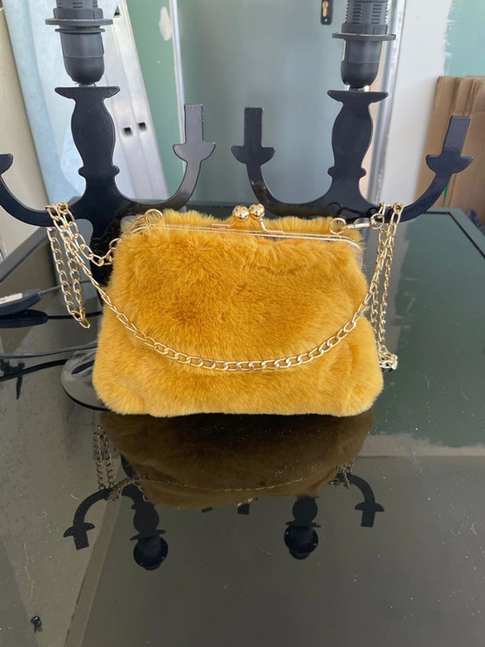 Petit sac, fausse fourrure, couleur moutarde - photo numéro 3