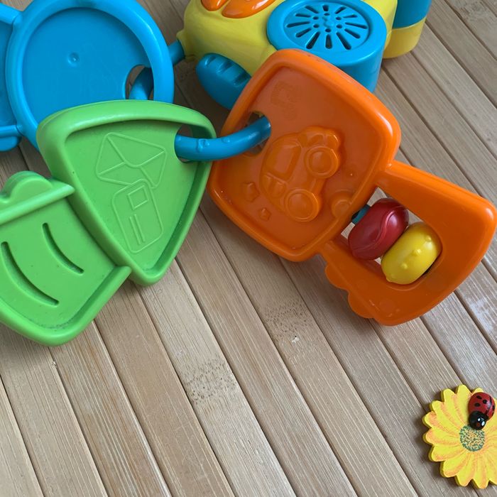 Hochet tut tut clef de voiture 🚗 - photo numéro 5