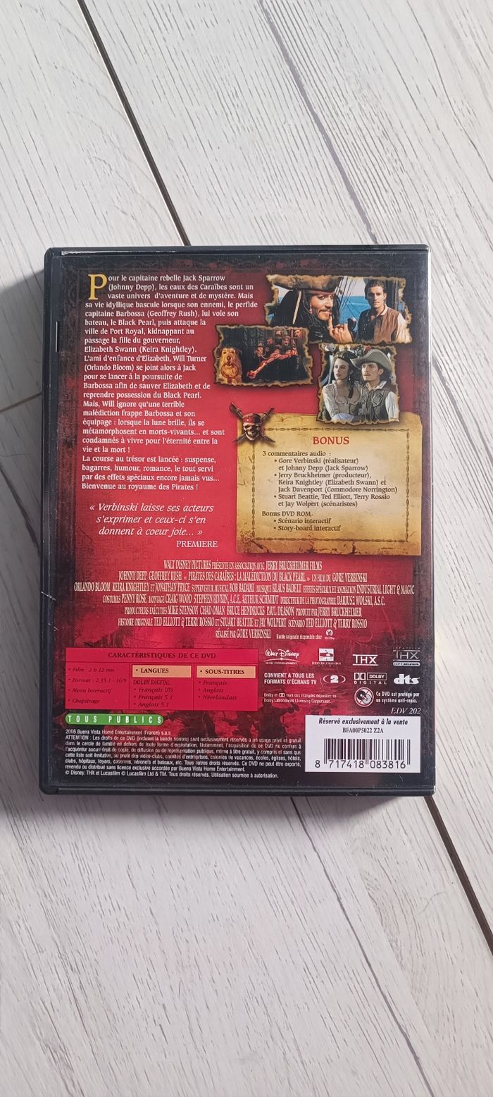 💿 DVD Disney Pirate des Caraïbes - La malédiction du Black Pearl 💿 - photo numéro 2