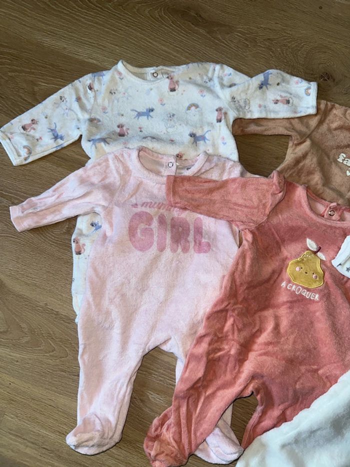 Lot 6 pyjamas 3 mois - photo numéro 2