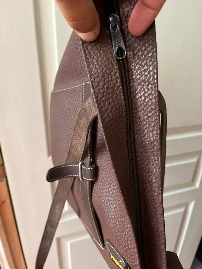 Sac bordeaux de la marque Paquetage  -  Ancien mais peut servir - photo numéro 8