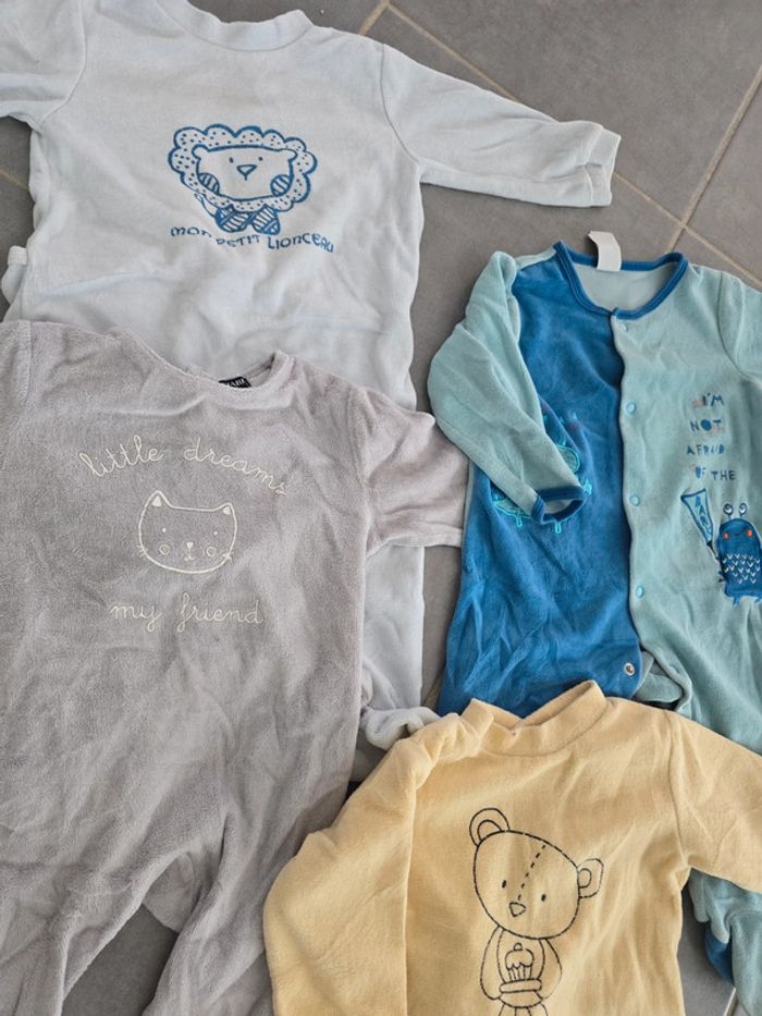 Lot de 4 pyjamas - photo numéro 2