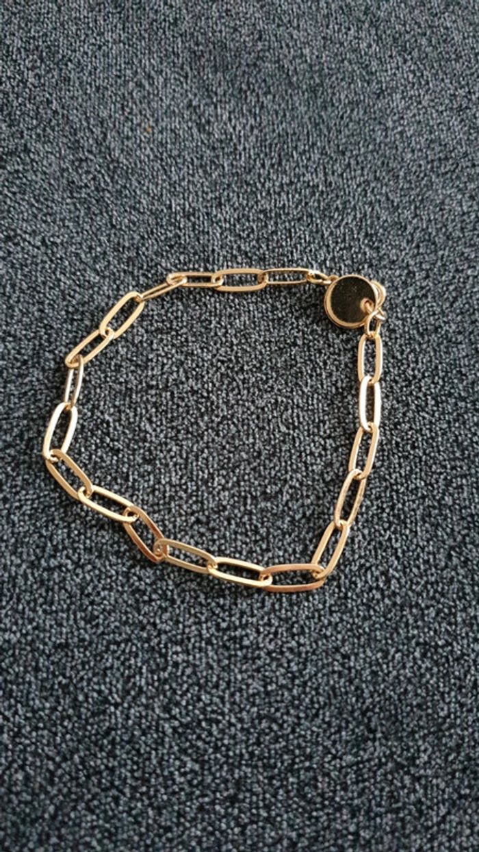 Neuf bracelet doré type gourmette