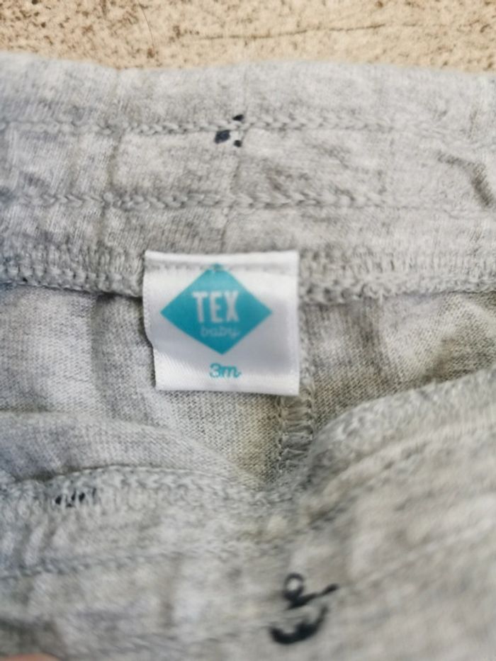 🌺Très joli short molletonné gris encre marine 3mois - photo numéro 3
