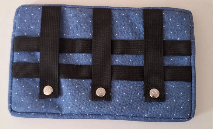 Pochette Cabaïa zippée bleu ciel à pois blancs - photo numéro 5