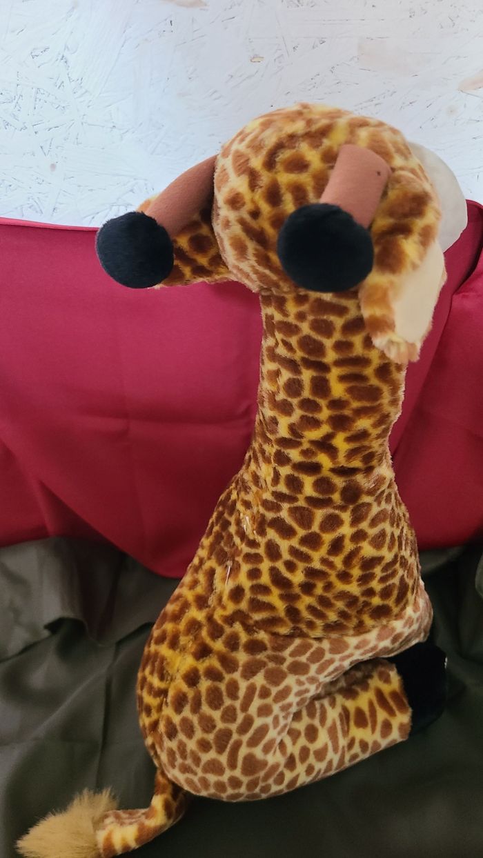 peluche girafe yeux plastique - photo numéro 5