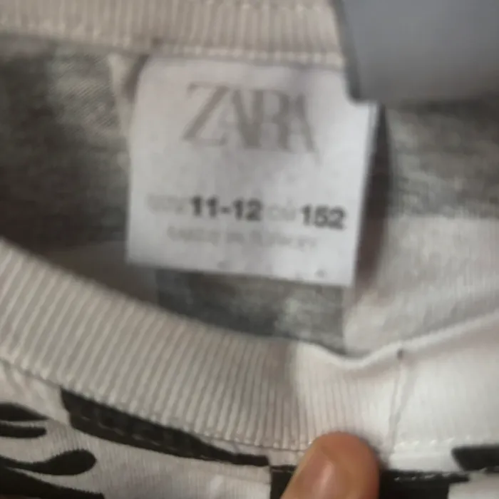 T-shirt à manche longues motif 11-12 ans - photo numéro 3