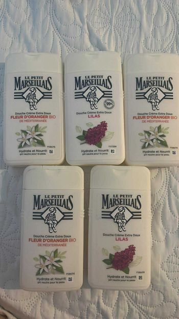 Lot de 5 crèmes de douche Extra doux le petit marseillais