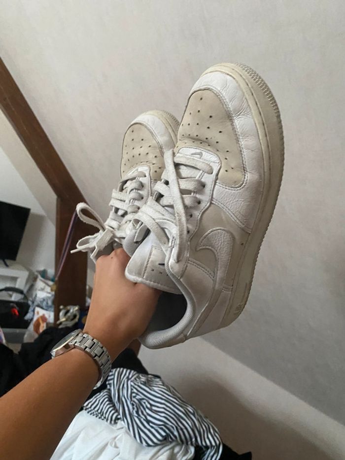 paire d’ Air Force One taille 39 blanche et beige - photo numéro 8