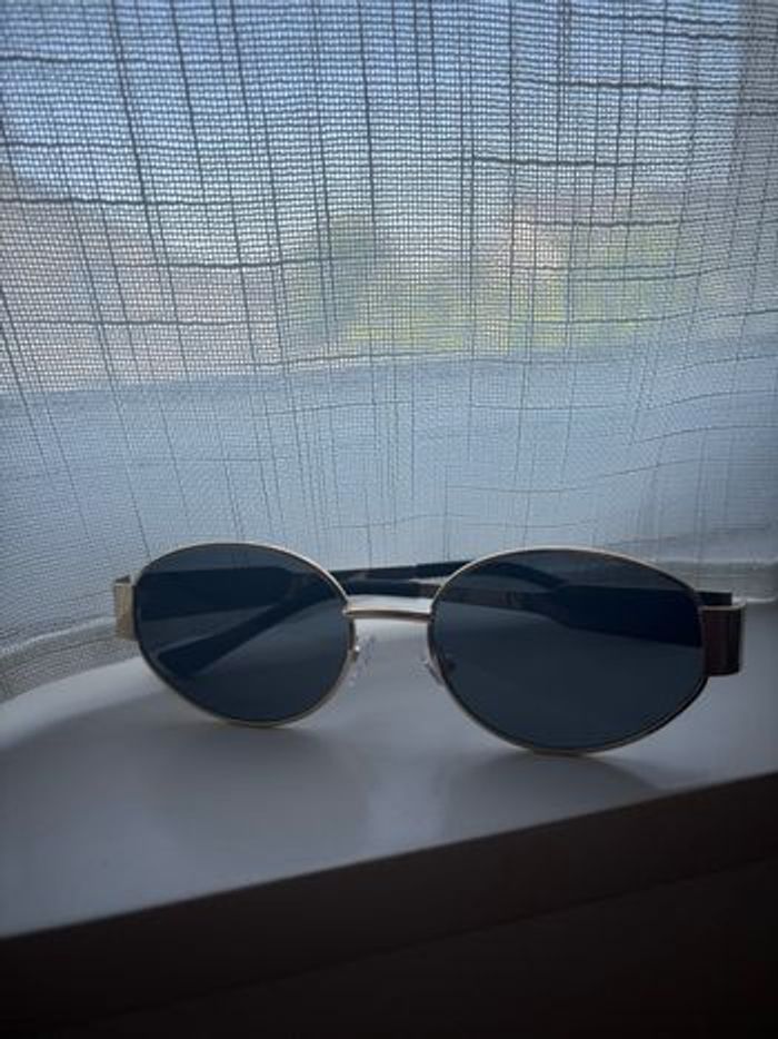 Lunette de soleil - photo numéro 2