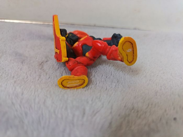 Figurine Gormiti - Koga Tribu du Feu - 6 cm - photo numéro 4