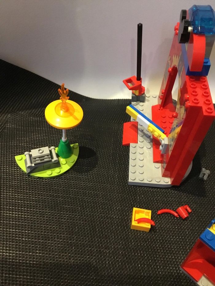 Lego lot 10776 non complet la caserne de pompiers de Mickey Mouse - photo numéro 8