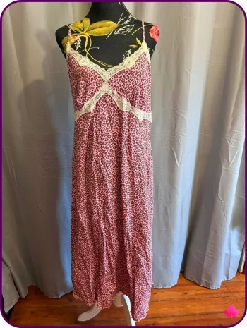 Nuisette style Y2K - Imprimé léopard rose