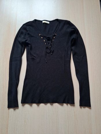 Pull noir