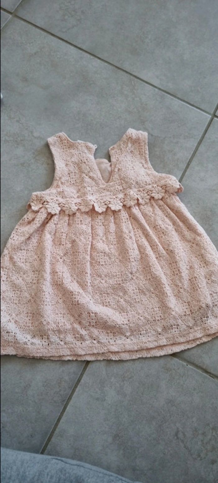 Robe broderie - photo numéro 3