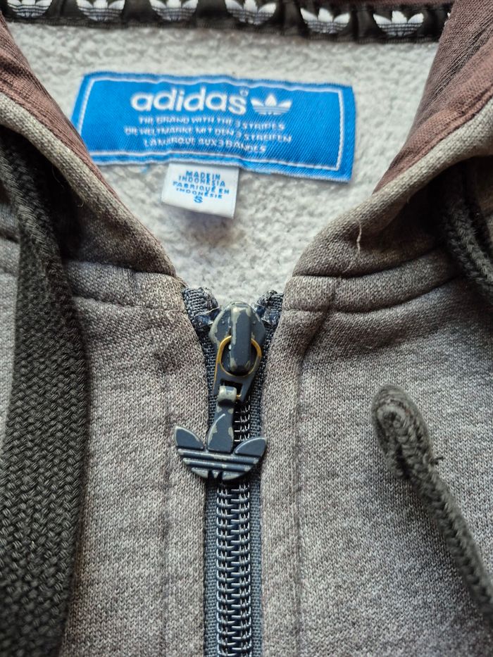 Veste a zip adidas - grise - style vintage- taille S - bon état. - photo numéro 4