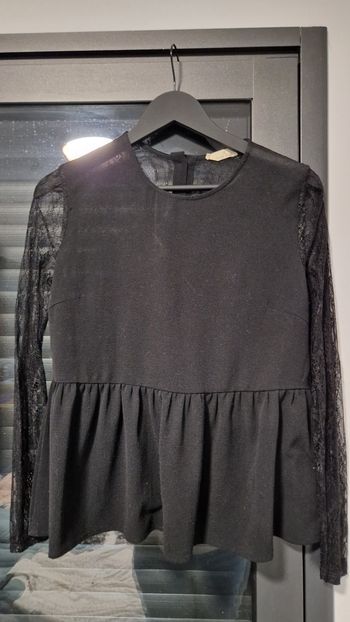 Blouse noir dentelle