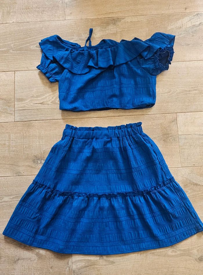 Crop top et jupe - photo numéro 2