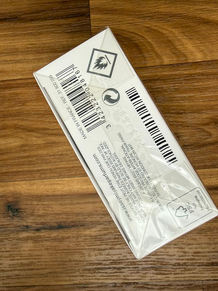 Issey miyake - photo numéro 3