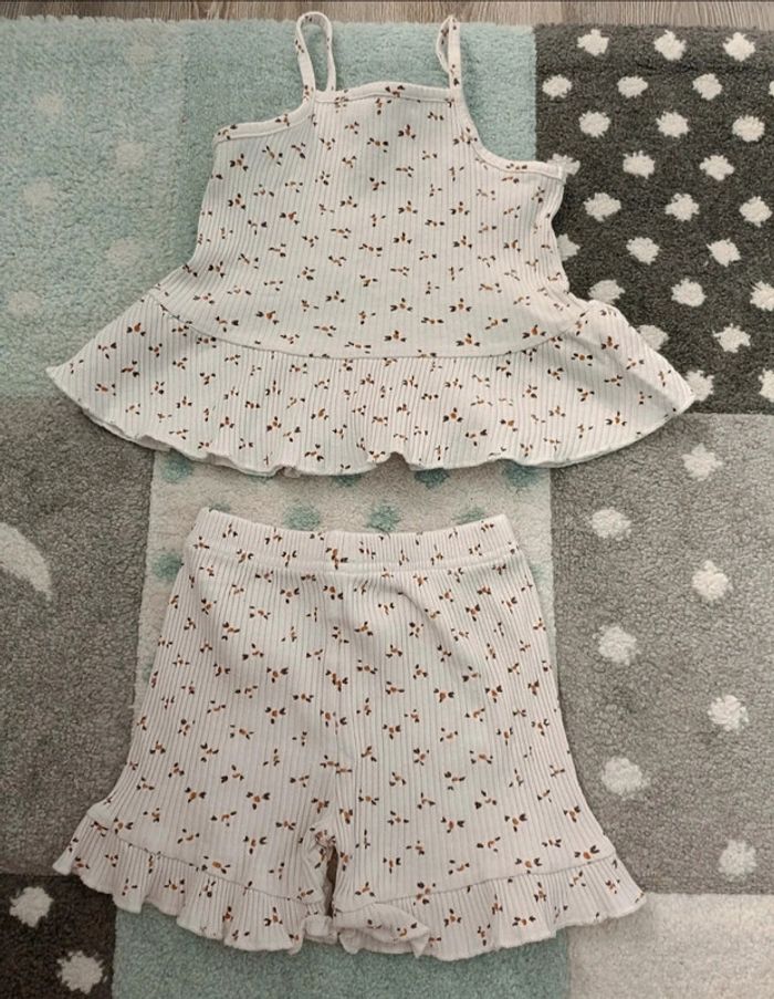Ensemble fille marque shein taille 100 cm