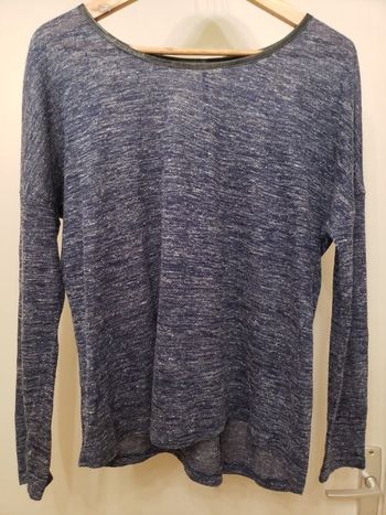 Tee-shirt fin légèrement transparent