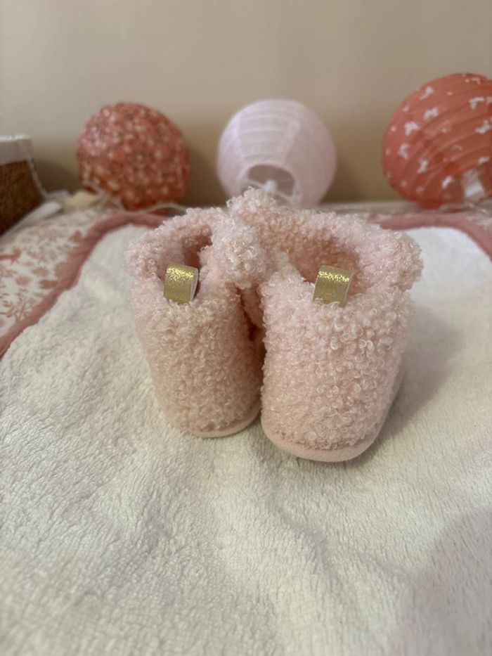 Chaussures bébé taille 3-6 mois - photo numéro 3