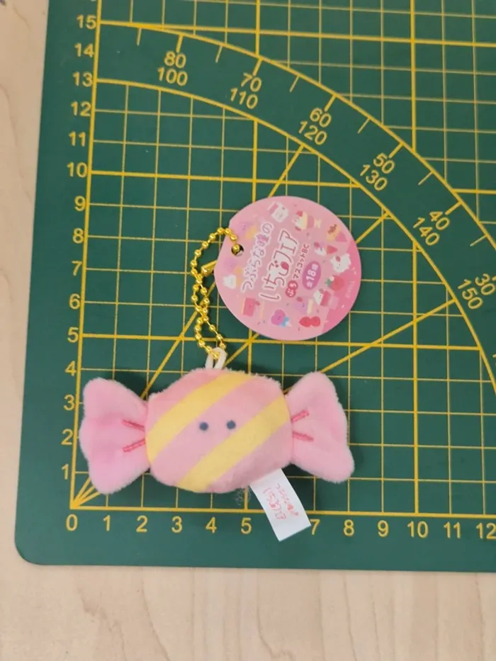 Mini mascotte Tsuburana hitomi no Ichigo Fair : Bonbon - photo numéro 4