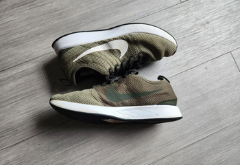 Nike Dualtone Racer Vert Kaki Taille 40 – Chaussures Running – Légères, Confortables, Look Moderne