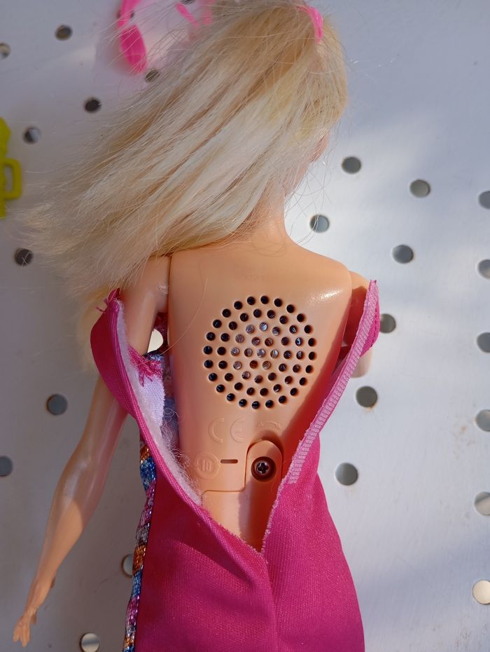 Barbie chanteuse et guitariste - photo numéro 5