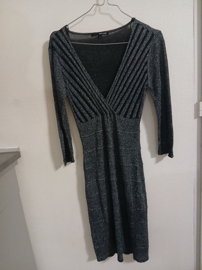 Robe femme paillete taille L couleur gris marque tally  weijl tres bonne etat - photo numéro 6