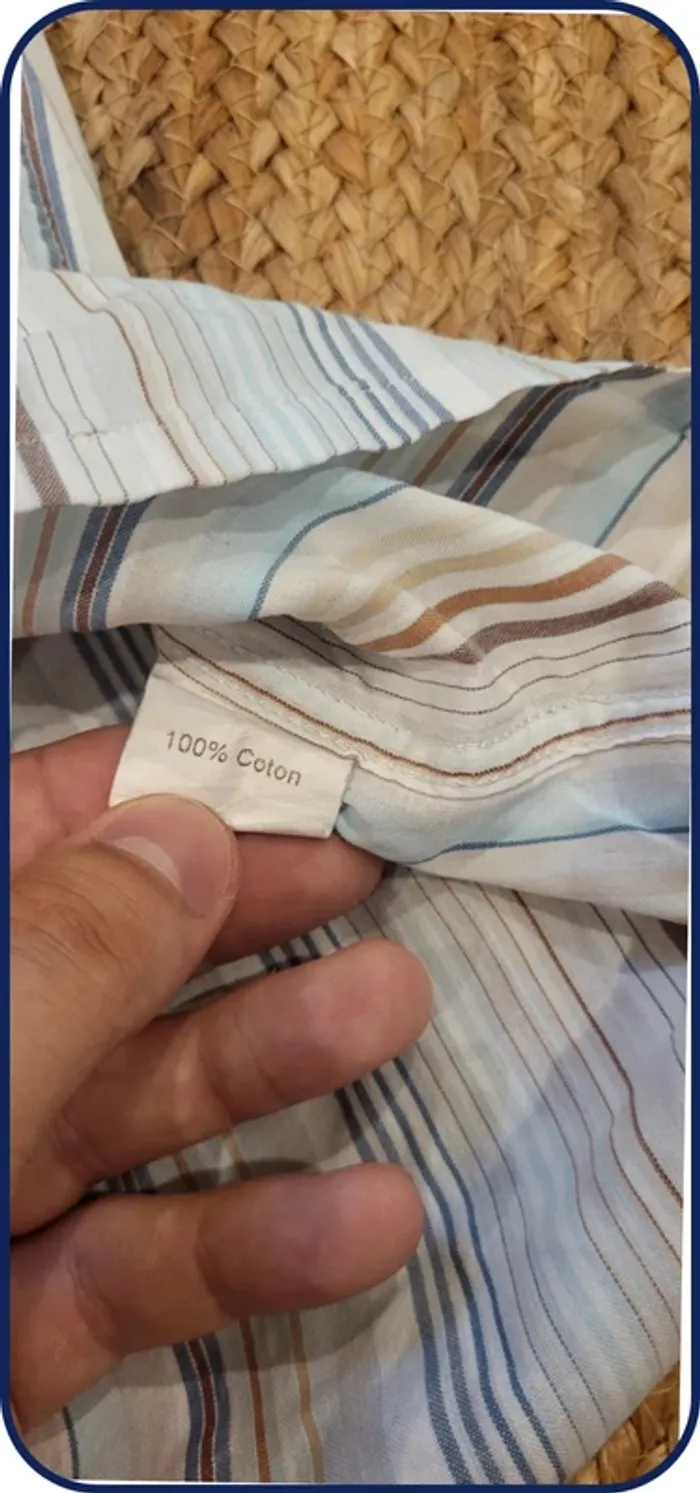 Chemise homme Mise au Green - Taille L
- Beige Clair - Rayures - Très bon état- Homme - photo numéro 8
