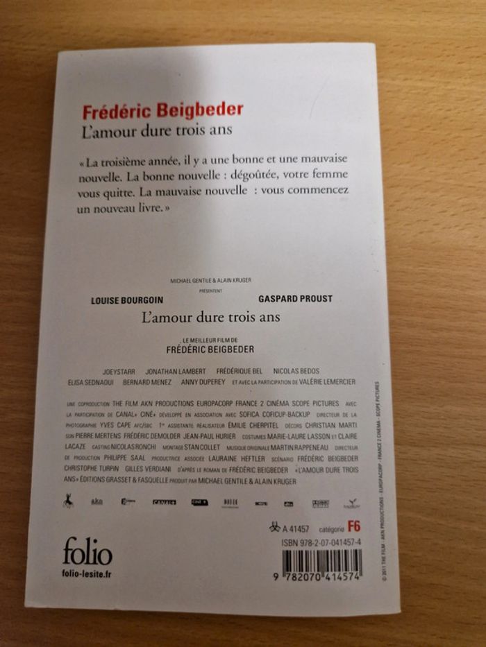 Livre L'amour dure trois ans - photo numéro 2