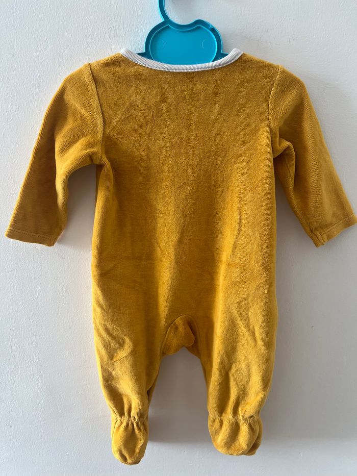 Pyjama moutarde - photo numéro 4