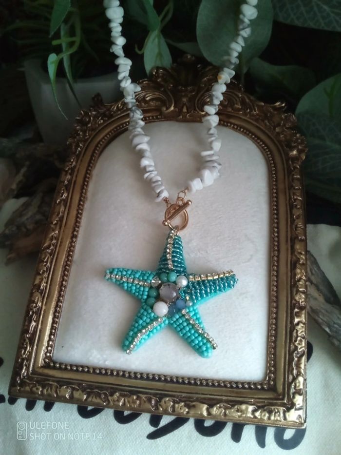 Collier pierres howlite et étoile avec pierres de labradorite et pierre de lune