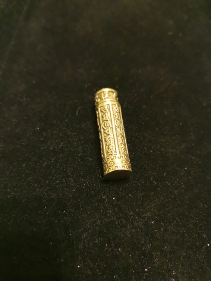 Pendentif de prière bouddhiste Vajra ouvrable