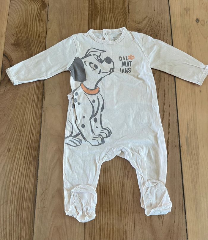 🐾 Pyjama crème – Les 101 Dalmatiens – Kiabi – 9 mois fille