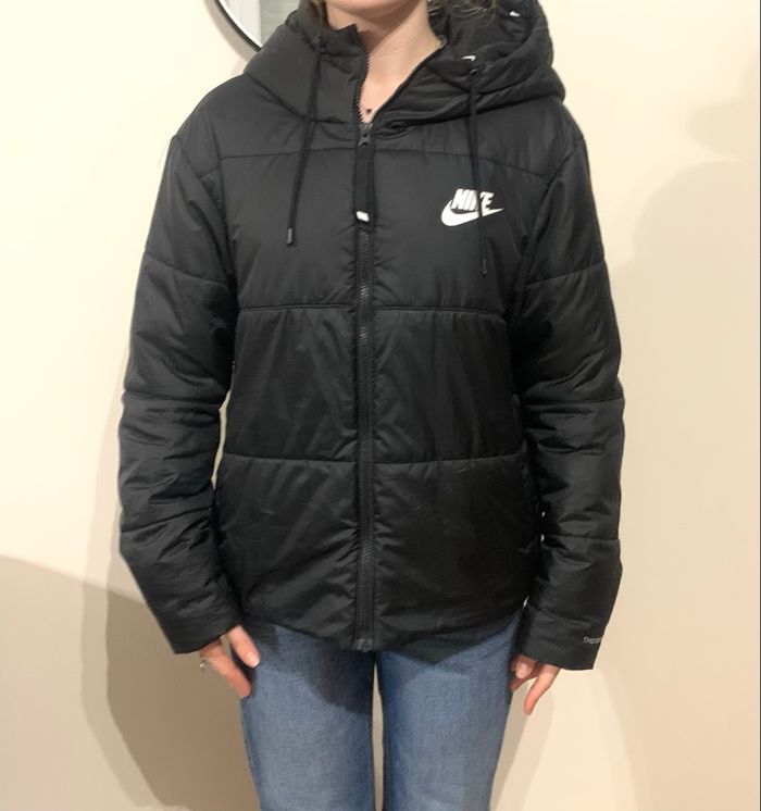 Manteau d’hiver Nike - photo numéro 2