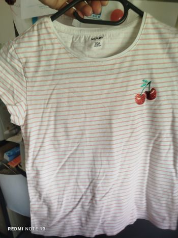 #kytie10ansfille. Tee-shirt manches courtes taille 10 ans