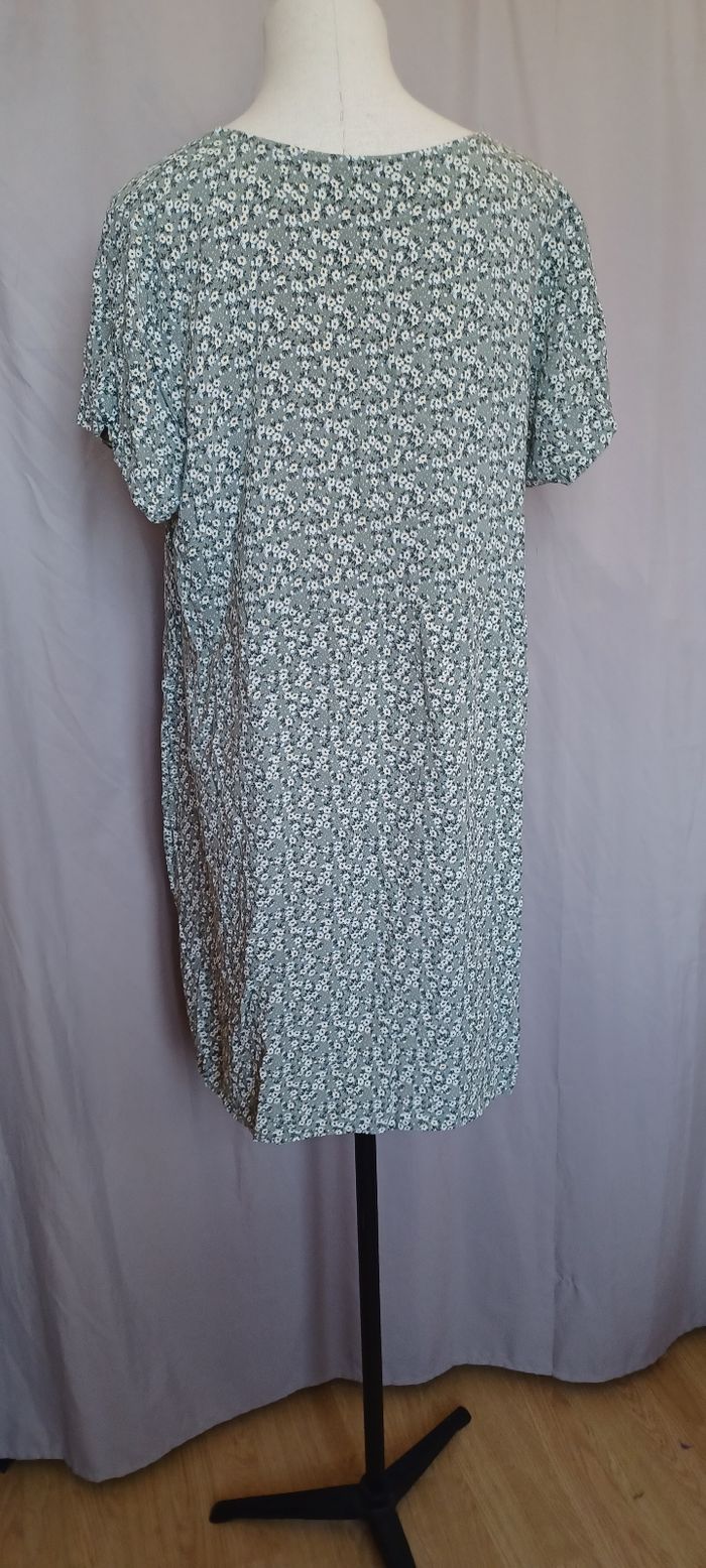 Très jolie robe d'été femme T U - photo numéro 7