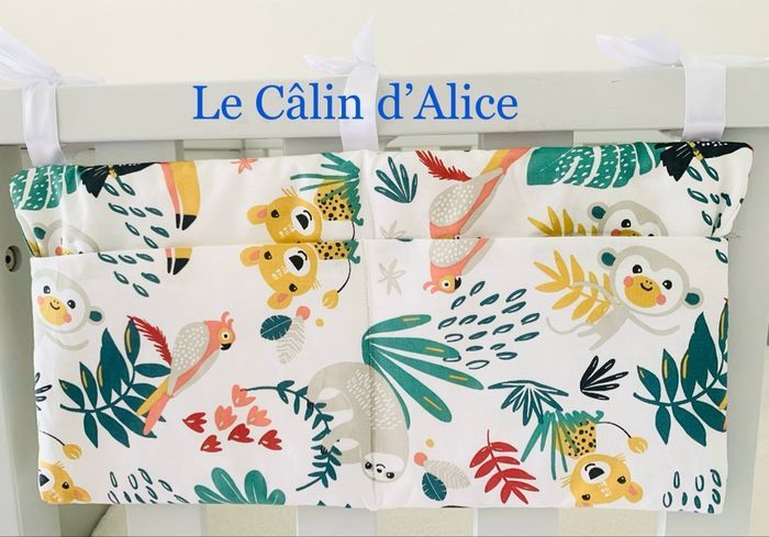 🧸 Range doudou bébé – organisateur de lit fait main – cadeau naissance original - photo numéro 2