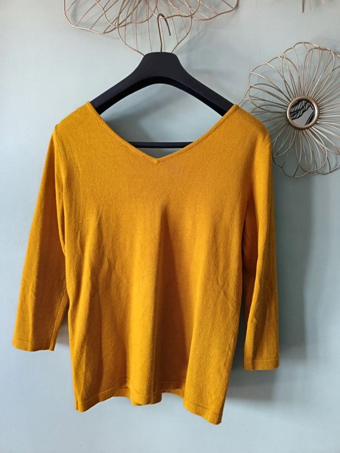 Pull coll V Riu moutarde - photo numéro 4