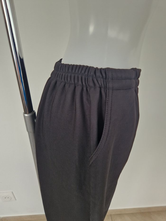 Pantalon noir élastique - photo numéro 7