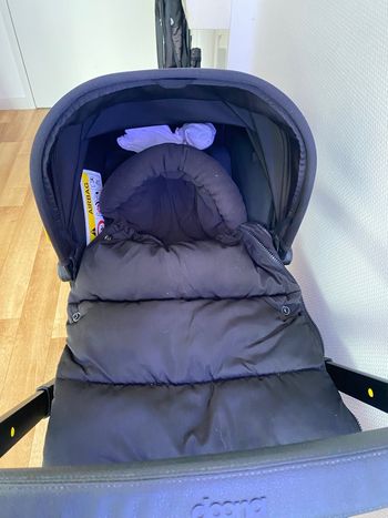 Poussette doona x
