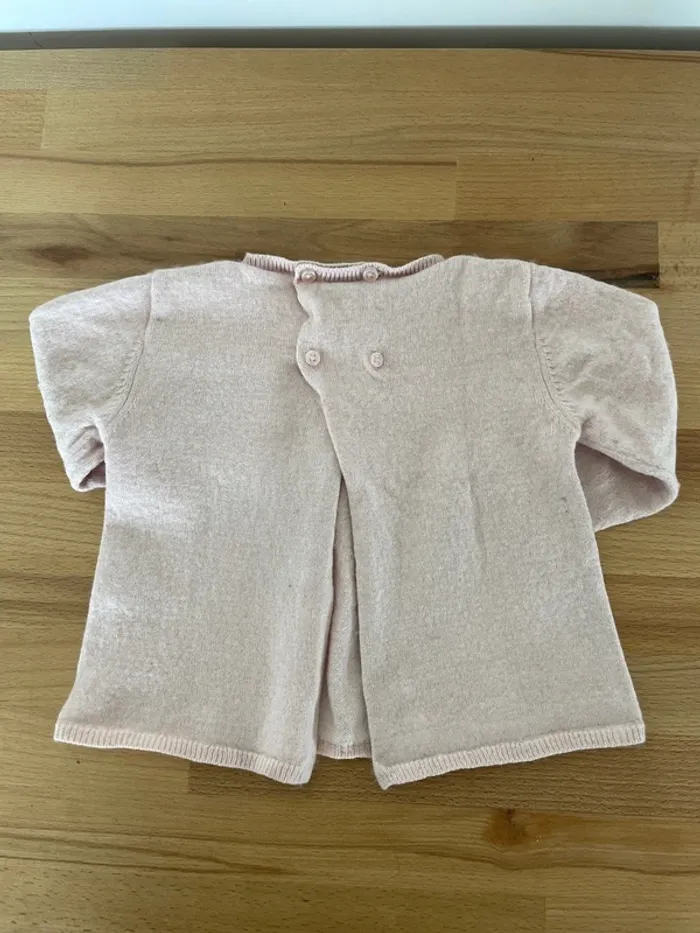 Gilet boutonnage dos - photo numéro 4