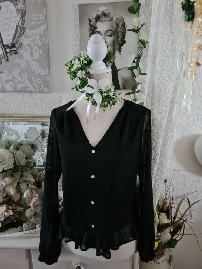 Jolie blouse noire Pimkie Taille 36 - photo numéro 2